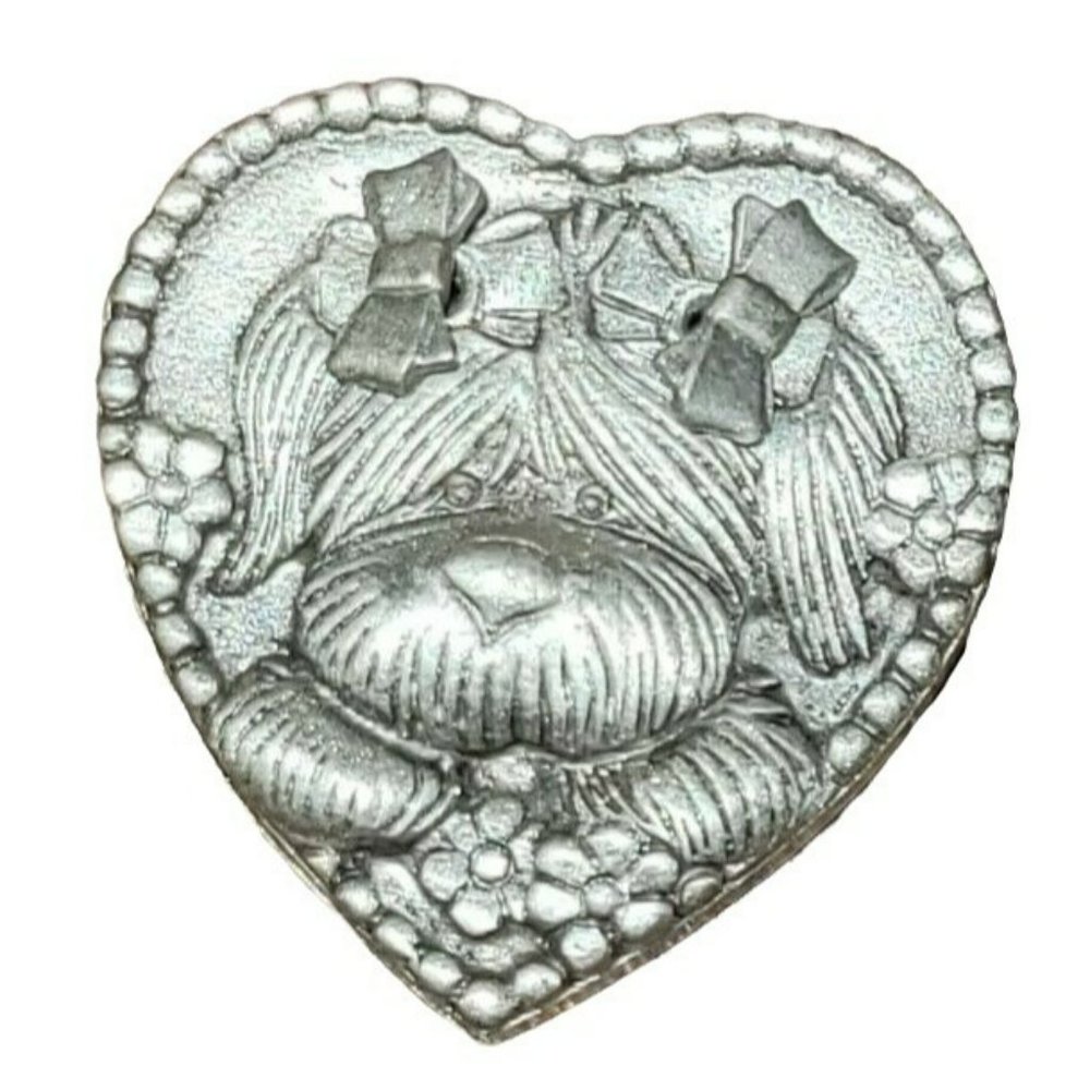 Vintage Puppy Dog Heart Shaped Brooch & Bow Earrings Signed MS Dee Puppy Dog